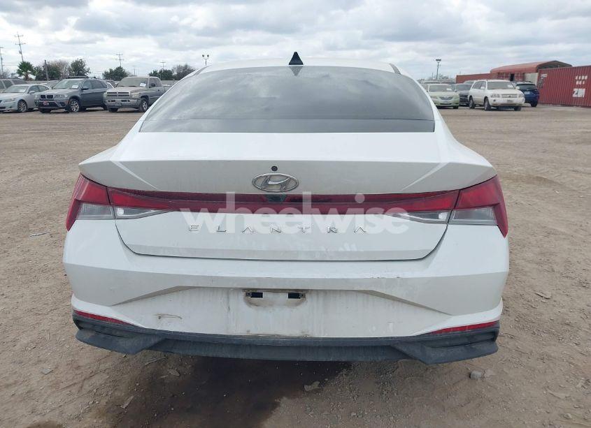 Photo 16 of 2021 Hyundai Elantra SEL (VIN 5NPLM4AG2MH038990)