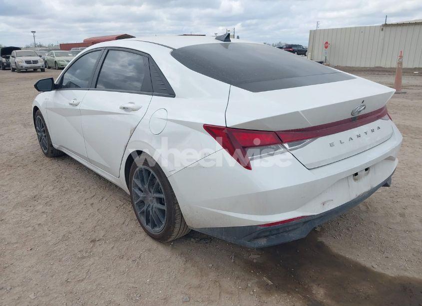 Photo 3 of 2021 Hyundai Elantra SEL (VIN 5NPLM4AG2MH038990)