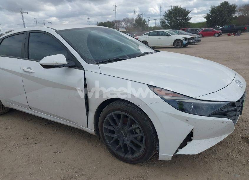 Photo 6 of 2021 Hyundai Elantra SEL (VIN 5NPLM4AG2MH038990)