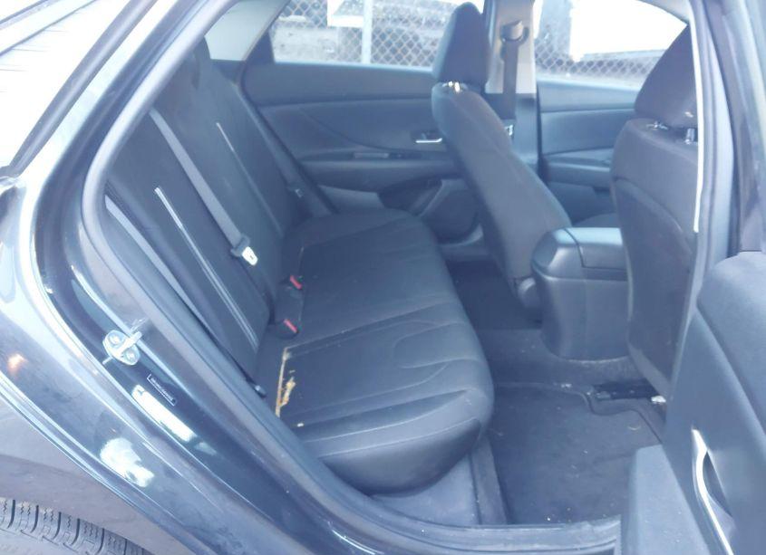 Photo 8 of 2021 Hyundai Elantra SEL (VIN 5NPLM4AG2MH043428)