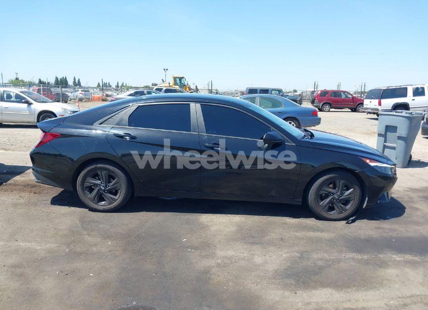 Photo 13 of 2022 Hyundai Elantra SEL (VIN 5NPLM4AG2NH054396)