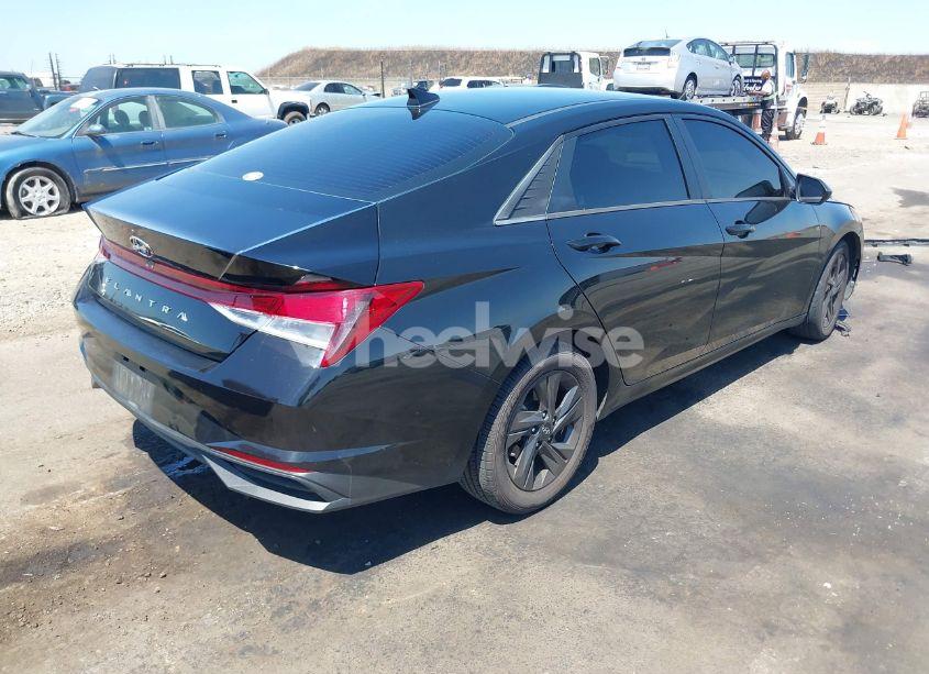 Photo 4 of 2022 Hyundai Elantra SEL (VIN 5NPLM4AG2NH054396)