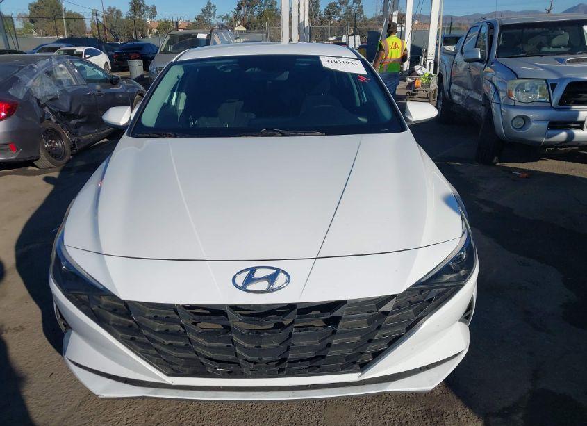 Photo 13 of 2022 Hyundai Elantra SEL (VIN 5NPLM4AG2NH079637)