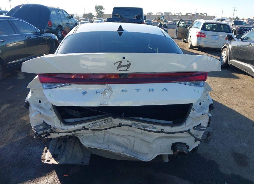 Photo 17 of 2022 Hyundai Elantra SEL (VIN 5NPLM4AG2NH079637)