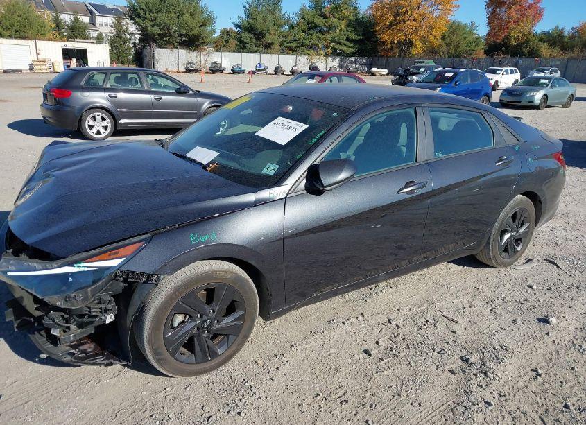 Photo 2 of 2021 Hyundai Elantra SEL (VIN 5NPLM4AG3MH003164)