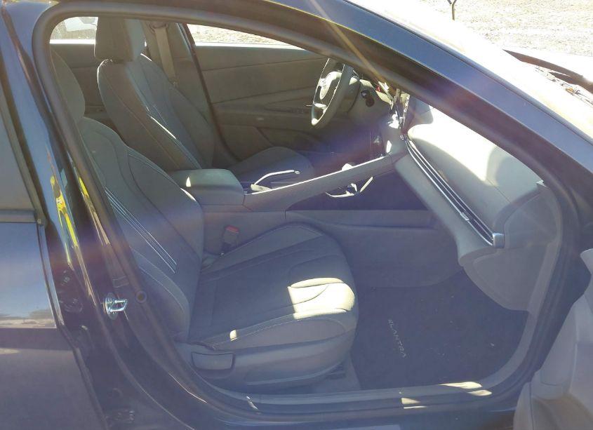 Photo 5 of 2021 Hyundai Elantra SEL (VIN 5NPLM4AG3MH003164)