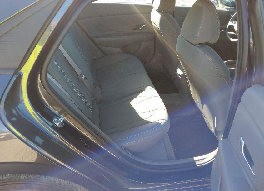 Photo 8 of 2021 Hyundai Elantra SEL (VIN 5NPLM4AG3MH003164)