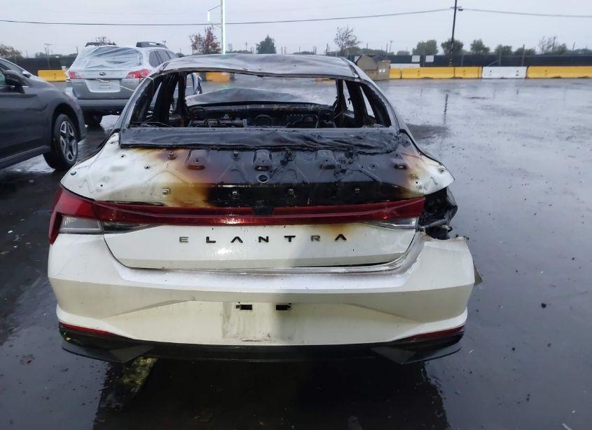 Photo 16 of 2021 Hyundai Elantra SEL (VIN 5NPLM4AG3MH022295)