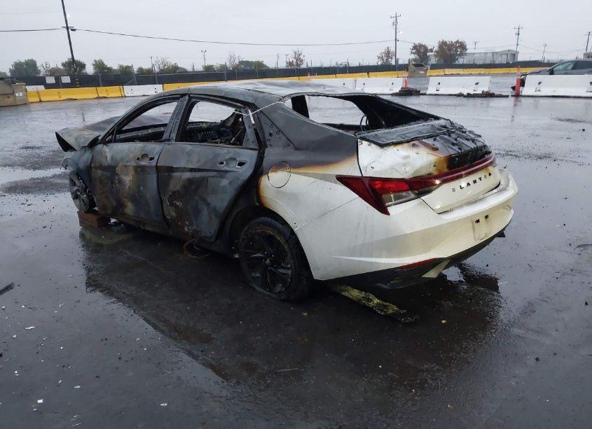 Photo 3 of 2021 Hyundai Elantra SEL (VIN 5NPLM4AG3MH022295)