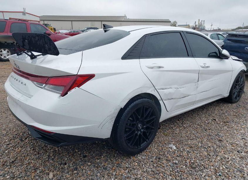 Photo 4 of 2023 Hyundai Elantra SEL (VIN 5NPLM4AG3PH110851)