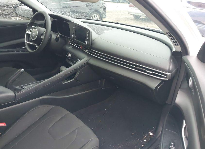 Photo 5 of 2023 Hyundai Elantra SEL (VIN 5NPLM4AG3PH110851)