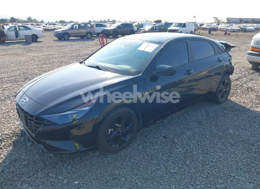 Photo 2 of 2021 Hyundai Elantra SEL (VIN 5NPLM4AG4MH000807)