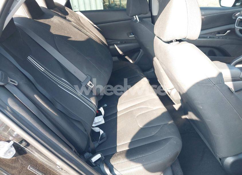 Photo 8 of 2021 Hyundai Elantra SEL (VIN 5NPLM4AG4MH000807)