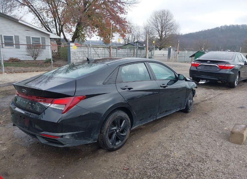 Photo 4 of 2021 Hyundai Elantra SEL (VIN 5NPLM4AG4MH003402)