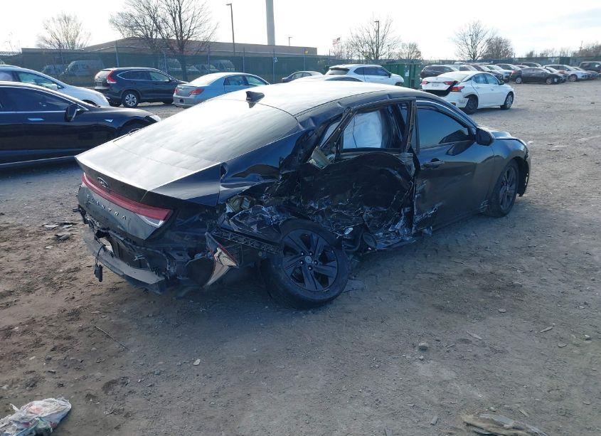 Photo 4 of 2021 Hyundai Elantra SEL (VIN 5NPLM4AG4MH011774)