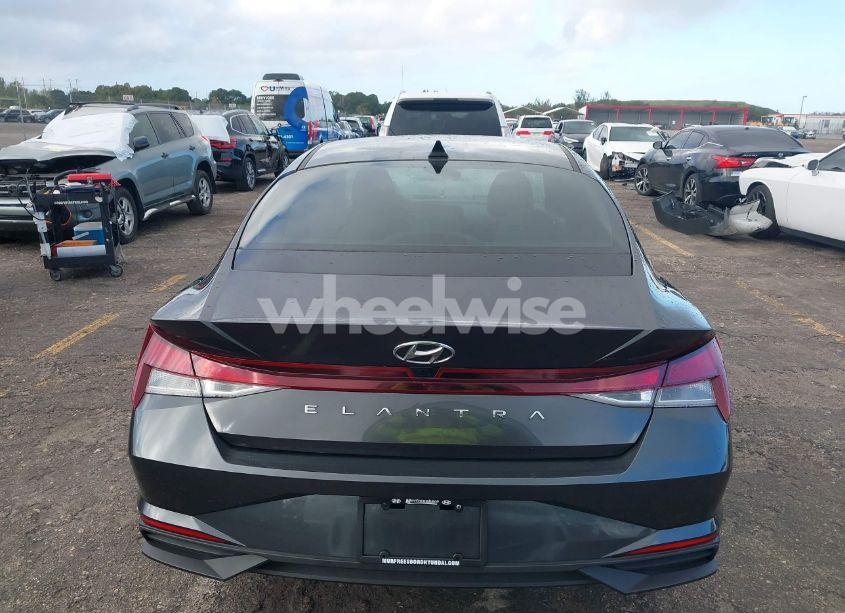 Photo 16 of 2022 Hyundai Elantra SEL (VIN 5NPLM4AG4NH076710)