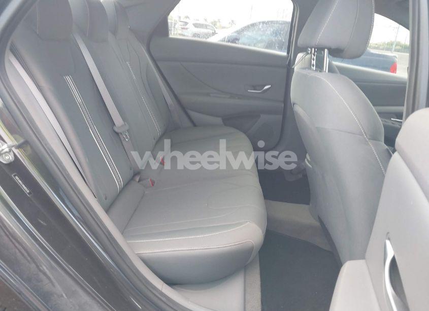 Photo 8 of 2022 Hyundai Elantra SEL (VIN 5NPLM4AG4NH076710)