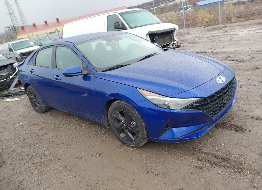 2022 Hyundai Elantra SEL (VIN 5NPLM4AG4NH084273) main photo