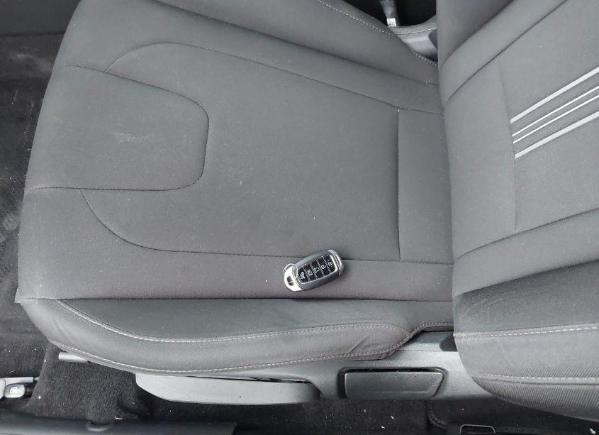 Photo 11 of 2022 Hyundai Elantra SEL (VIN 5NPLM4AG4NH084273)