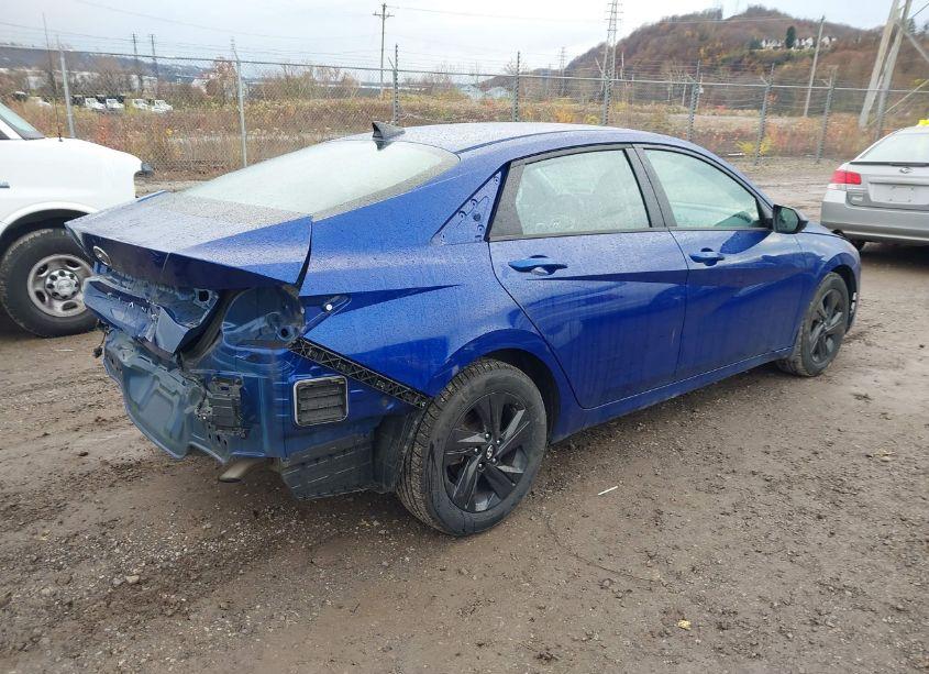 Photo 4 of 2022 Hyundai Elantra SEL (VIN 5NPLM4AG4NH084273)