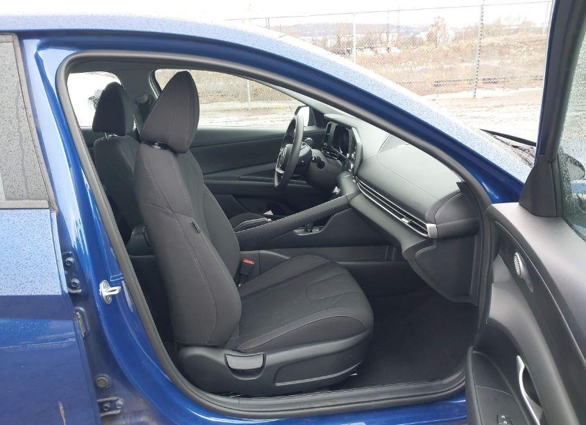 Photo 5 of 2022 Hyundai Elantra SEL (VIN 5NPLM4AG4NH084273)