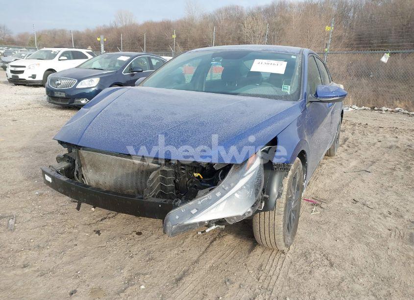 Photo 2 of 2023 Hyundai Elantra SEL (VIN 5NPLM4AG4PH093588)