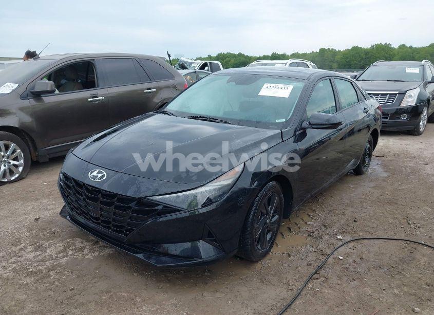 Photo 2 of 2023 Hyundai Elantra SEL (VIN 5NPLM4AG4PH098709)