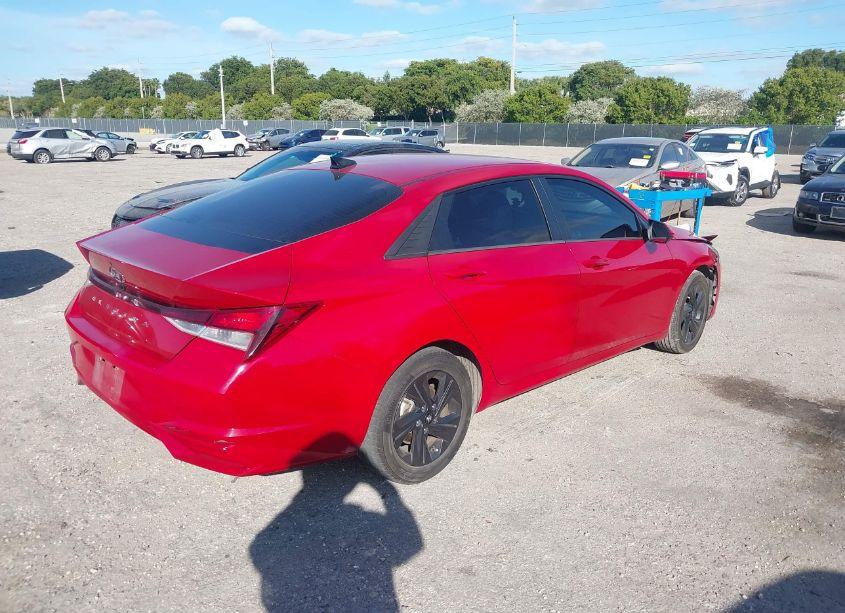 Photo 4 of 2023 Hyundai Elantra SEL (VIN 5NPLM4AG4PH100992)