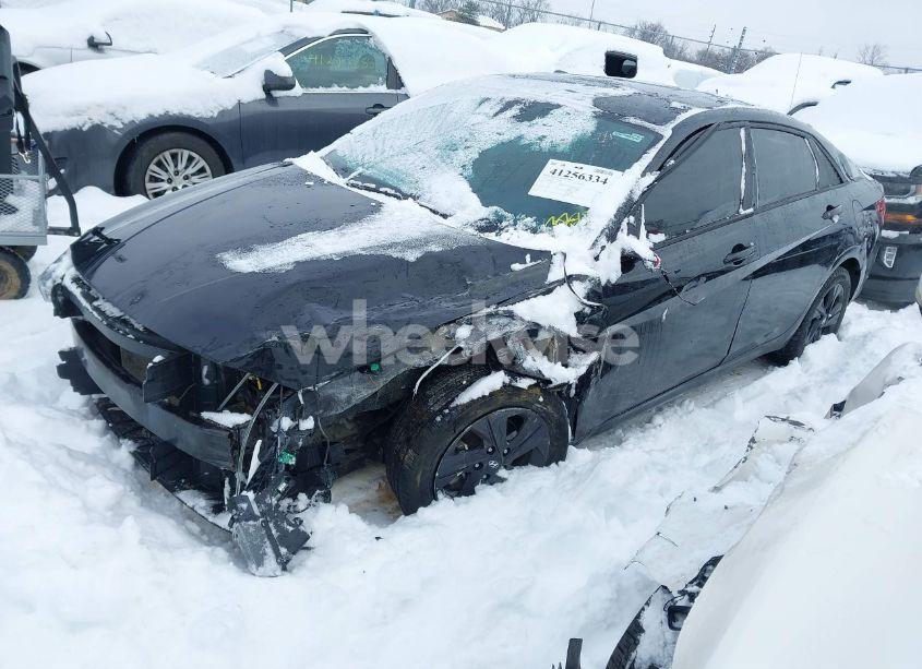 Photo 2 of 2021 Hyundai Elantra SEL (VIN 5NPLM4AG5MH009774)