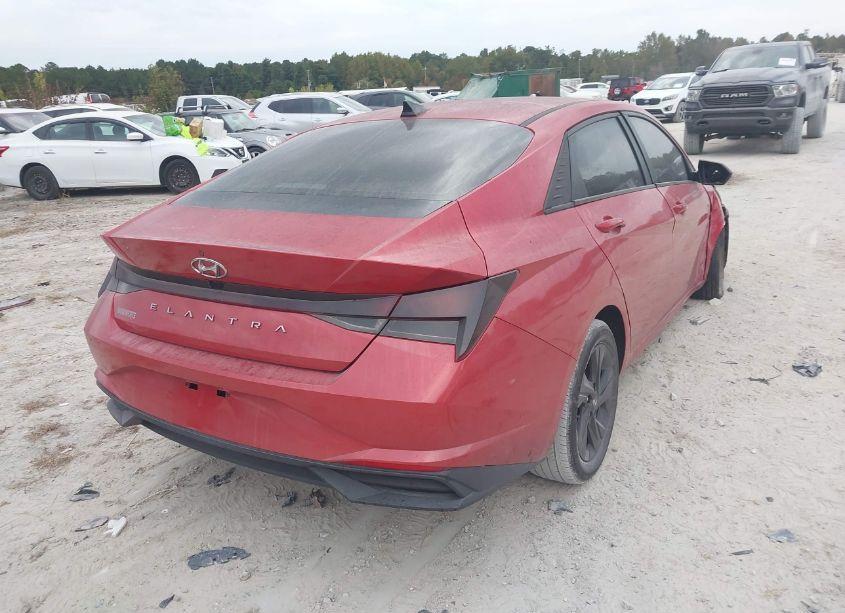 Photo 4 of 2021 Hyundai Elantra SEL (VIN 5NPLM4AG5MH033878)