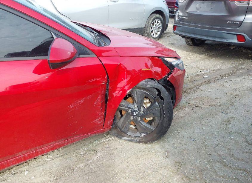 Photo 6 of 2021 Hyundai Elantra SEL (VIN 5NPLM4AG5MH033878)