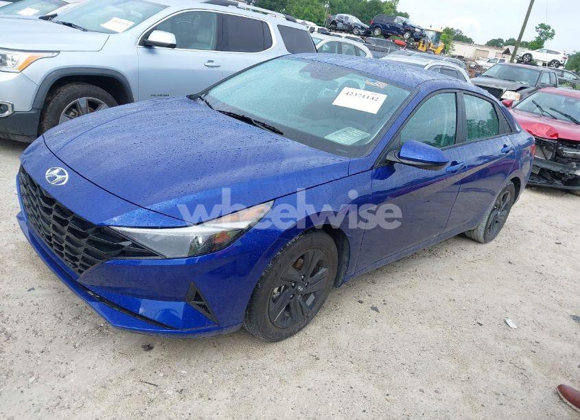 Photo 2 of 2021 Hyundai Elantra SEL (VIN 5NPLM4AG5MH037946)