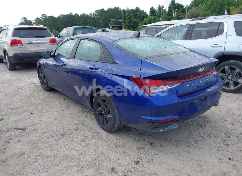 Photo 3 of 2021 Hyundai Elantra SEL (VIN 5NPLM4AG5MH037946)