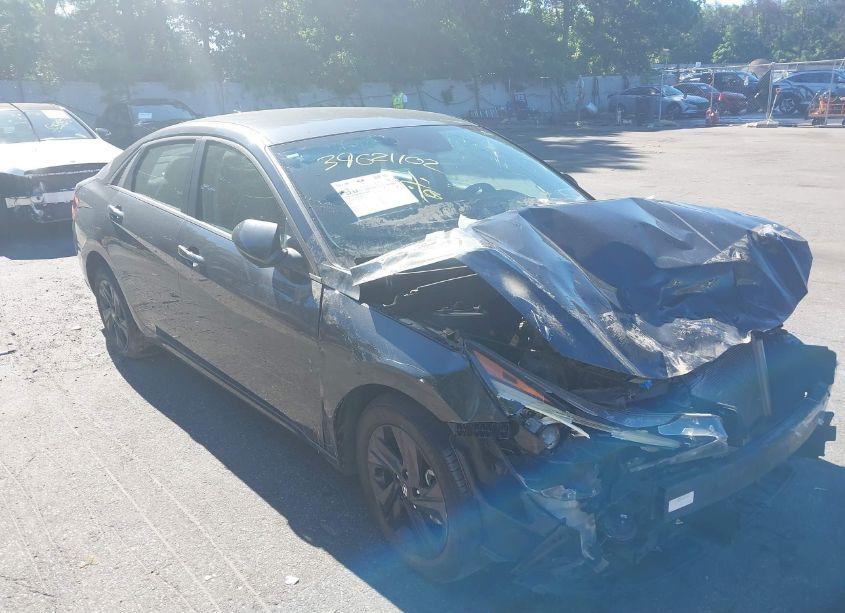 2022 Hyundai Elantra SEL (VIN 5NPLM4AG5NH071483) main photo