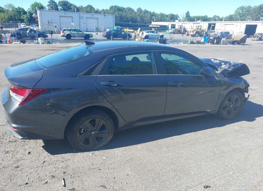 Photo 13 of 2022 Hyundai Elantra SEL (VIN 5NPLM4AG5NH071483)