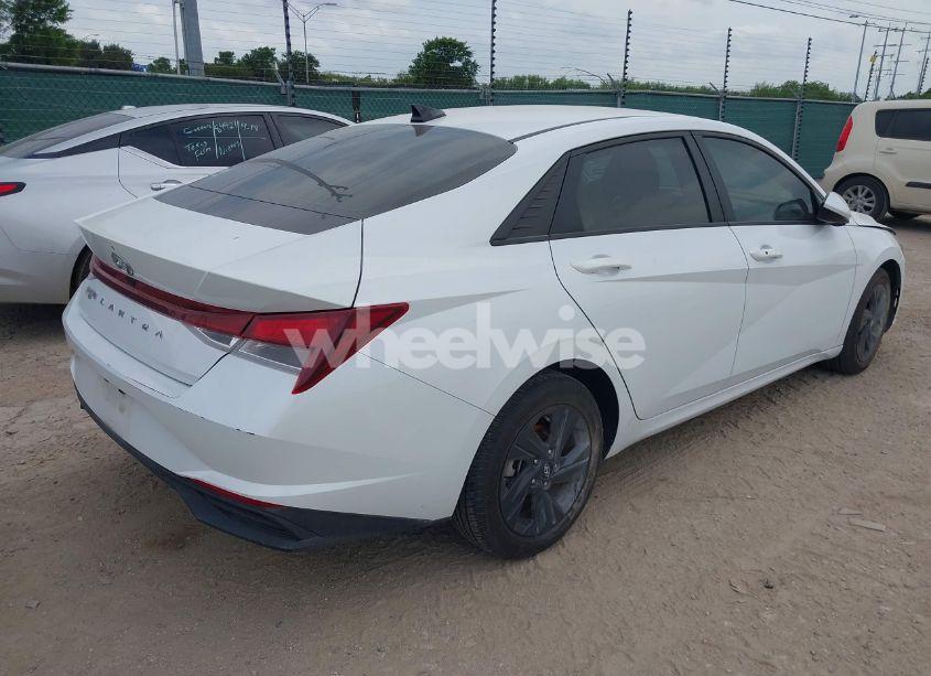 Photo 4 of 2021 Hyundai Elantra SEL (VIN 5NPLM4AG6MH002610)