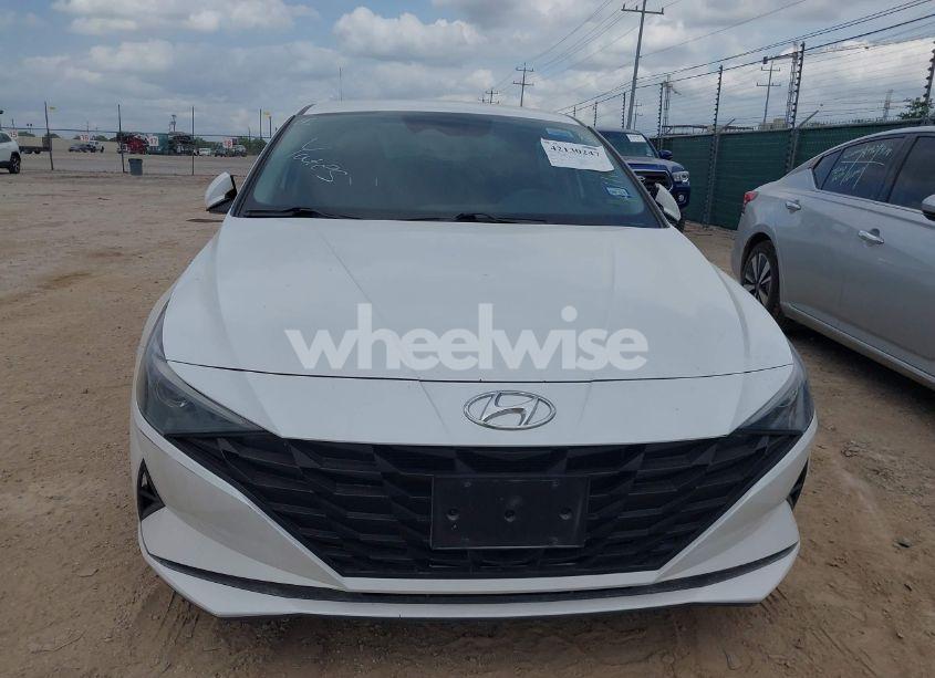 Photo 6 of 2021 Hyundai Elantra SEL (VIN 5NPLM4AG6MH002610)
