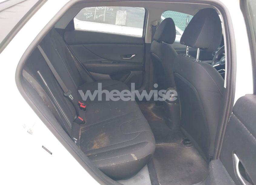 Photo 8 of 2021 Hyundai Elantra SEL (VIN 5NPLM4AG6MH002610)