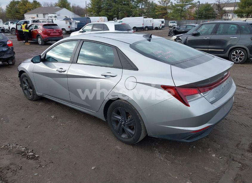 Photo 3 of 2021 Hyundai Elantra SEL (VIN 5NPLM4AG6MH010156)