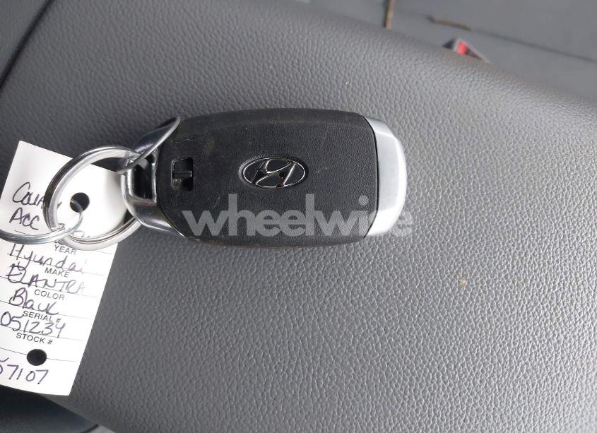 Photo 11 of 2021 Hyundai Elantra SEL (VIN 5NPLM4AG7MH051234)