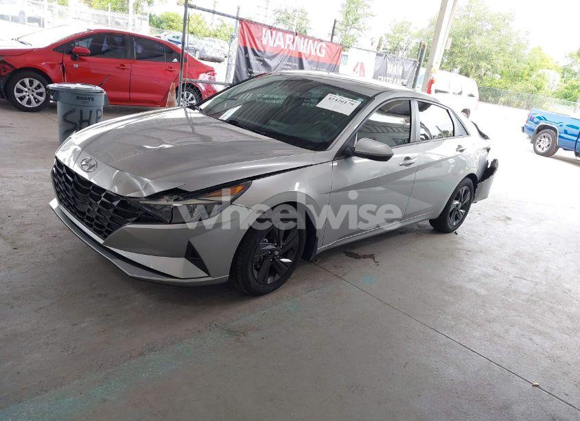 Photo 2 of 2022 Hyundai Elantra SEL (VIN 5NPLM4AG7NH060954)