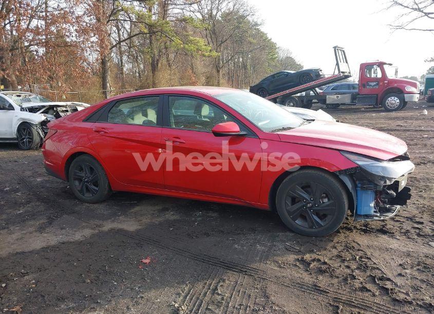 Photo 13 of 2022 Hyundai Elantra SEL (VIN 5NPLM4AG7NH075213)