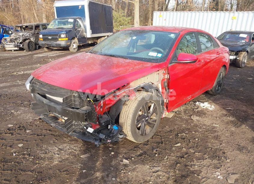 Photo 2 of 2022 Hyundai Elantra SEL (VIN 5NPLM4AG7NH075213)