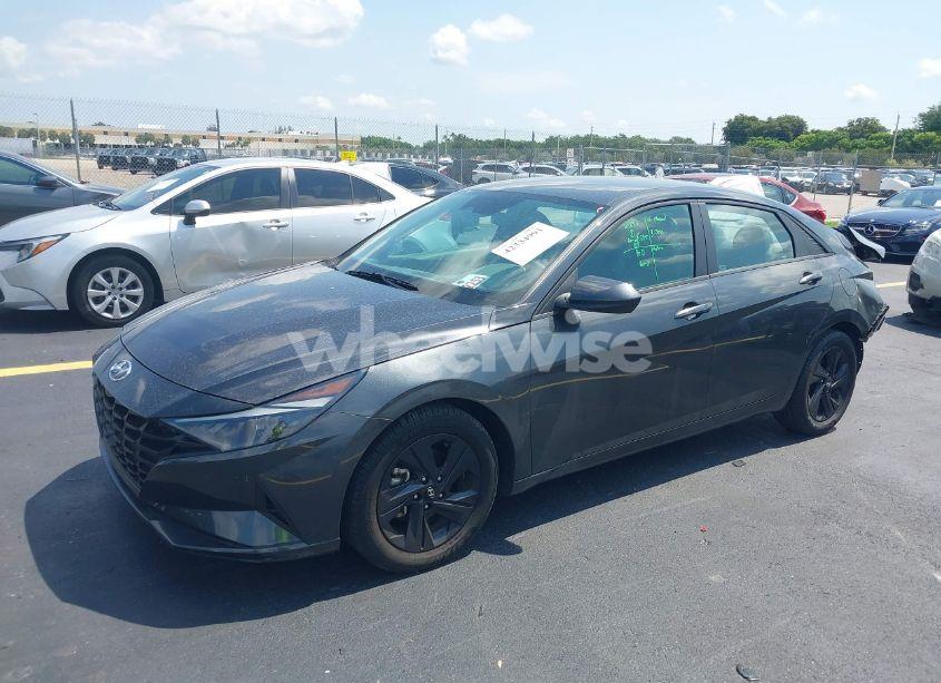 Photo 2 of 2023 Hyundai Elantra SEL (VIN 5NPLM4AG7PH103787)