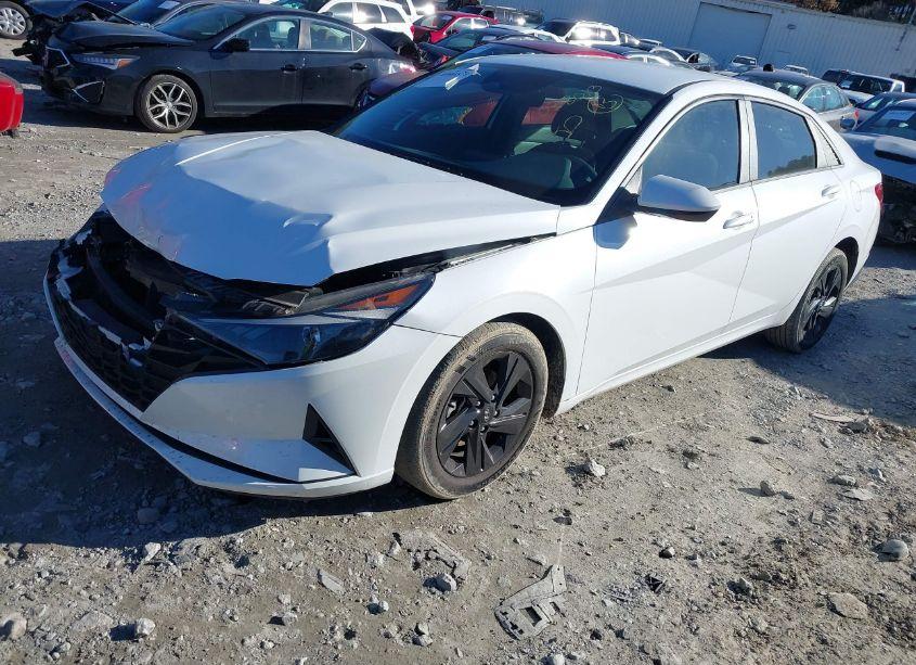 Photo 2 of 2021 Hyundai Elantra SEL (VIN 5NPLM4AG8MH038010)