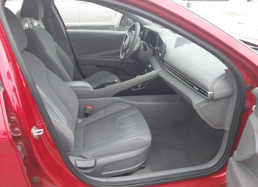 Photo 5 of 2021 Hyundai Elantra SEL (VIN 5NPLM4AG8MH041294)