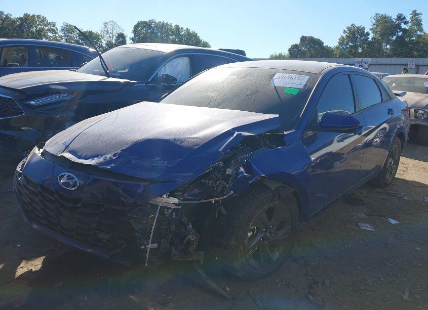 Photo 2 of 2023 Hyundai Elantra SEL (VIN 5NPLM4AG8PH091598)