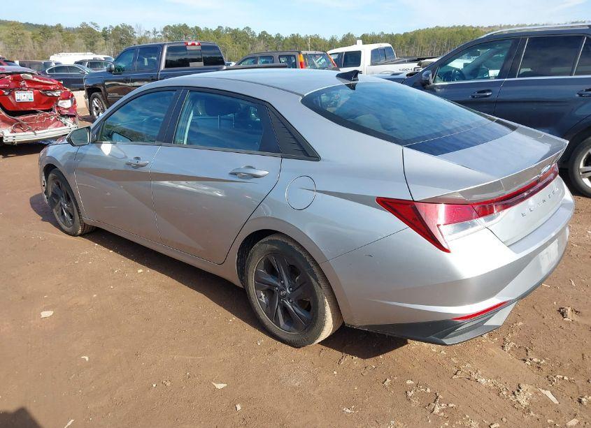 Photo 3 of 2023 Hyundai Elantra (VIN 5NPLM4AG8PH103927)