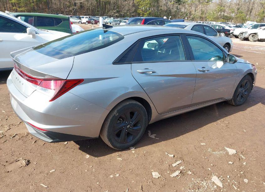 Photo 4 of 2023 Hyundai Elantra (VIN 5NPLM4AG8PH103927)