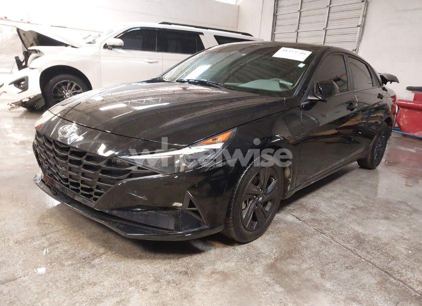 Photo 2 of 2023 Hyundai Elantra SEL (VIN 5NPLM4AG8PH105063)